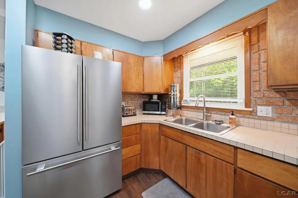 400 Willow Lake Road Addison Village, MI 49220