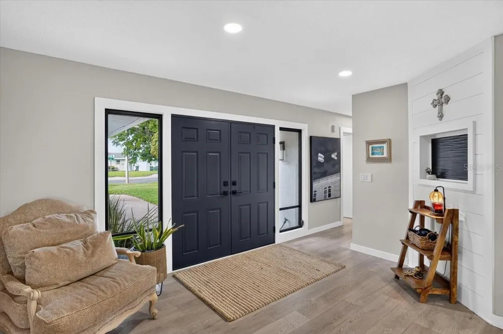 7204 13TH AVENUE W Bradenton, FL 34209