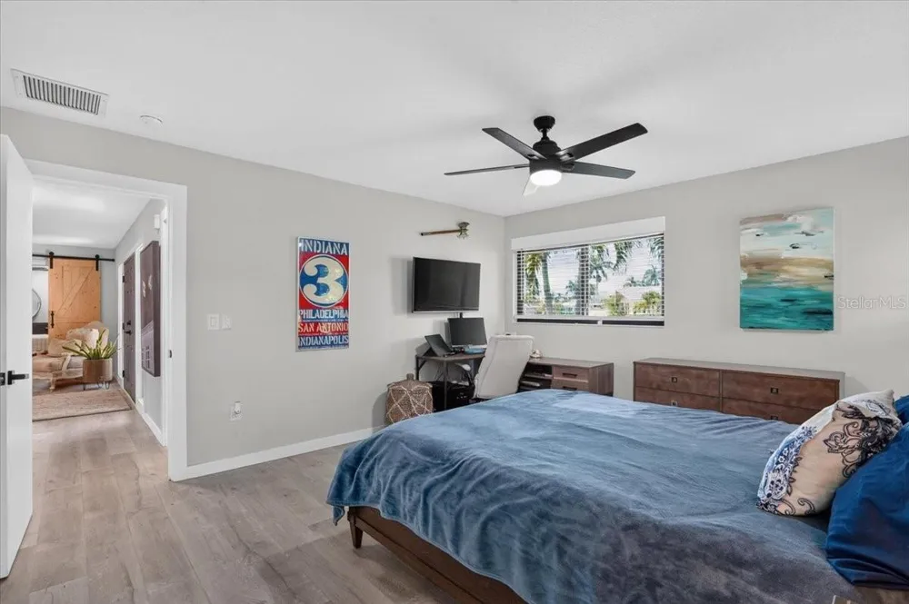 7204 13TH AVENUE W Bradenton, FL 34209