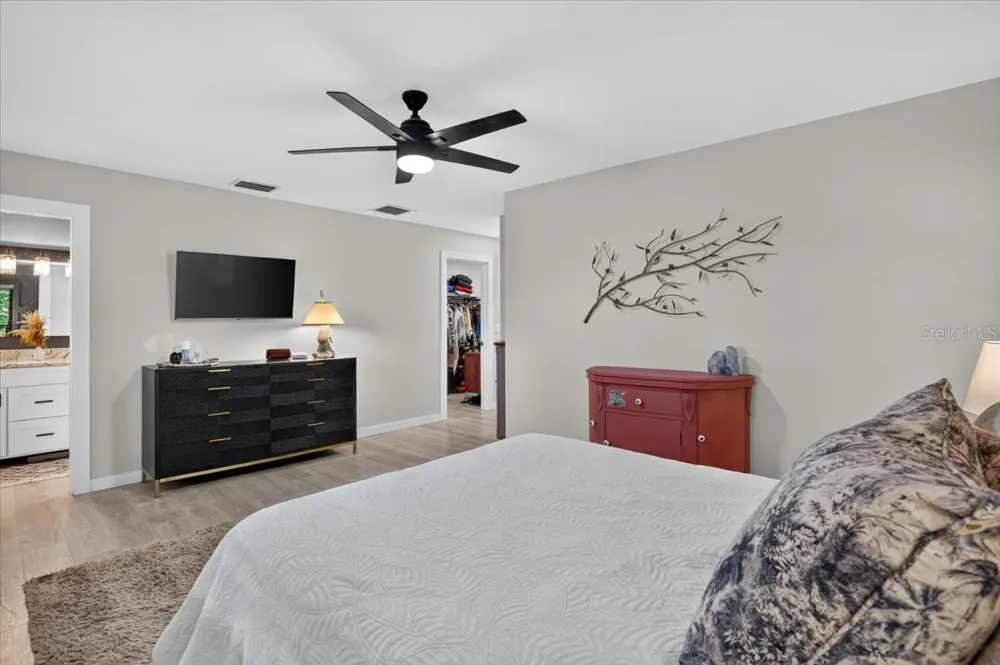 7204 13TH AVENUE W Bradenton, FL 34209