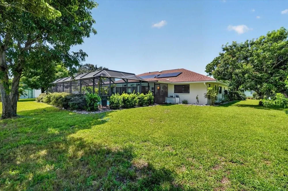7204 13TH AVENUE W Bradenton, FL 34209