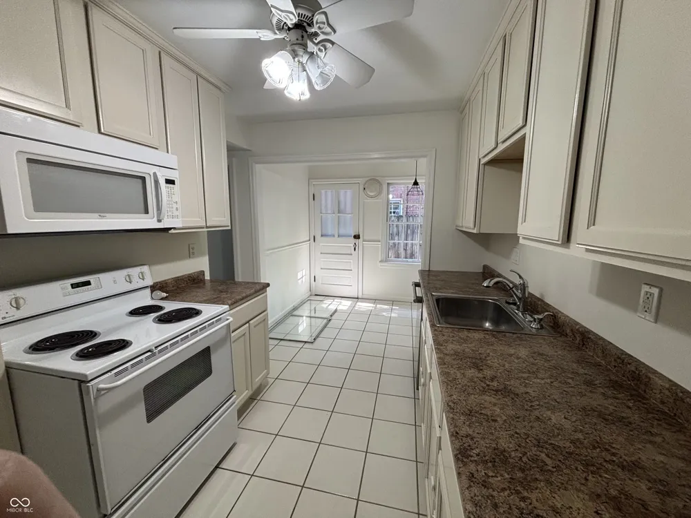 4702 Capitol Avenue Indianapolis, IN 46208