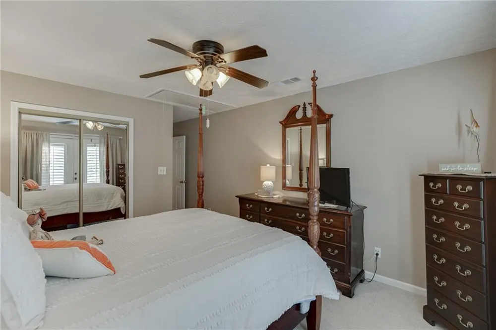 215 Heath Cove Lavonia, GA 30553