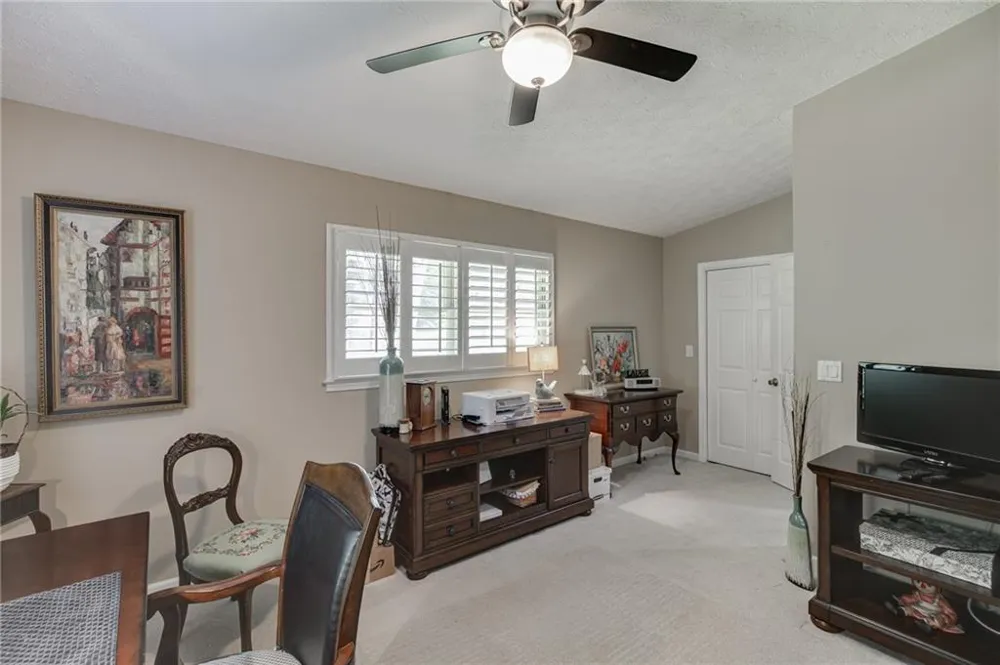 215 Heath Cove Lavonia, GA 30553