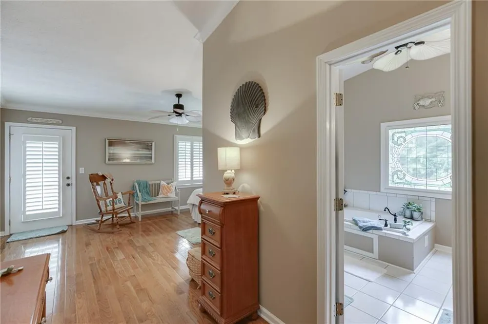 215 Heath Cove Lavonia, GA 30553