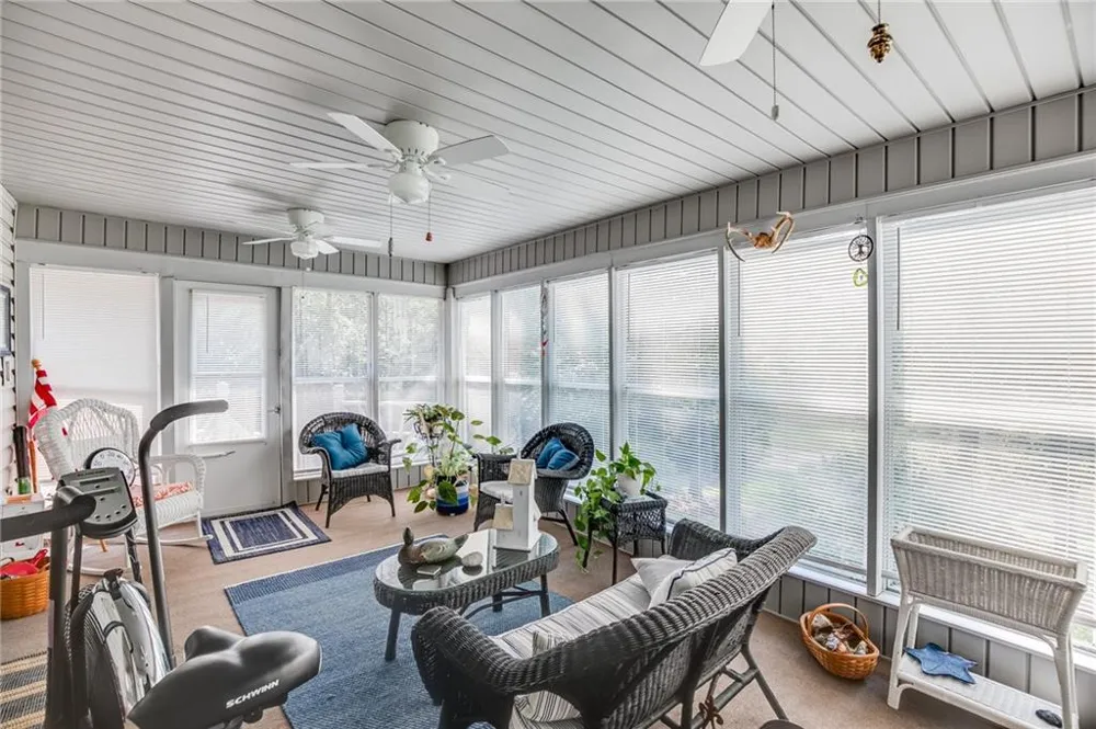 215 Heath Cove Lavonia, GA 30553