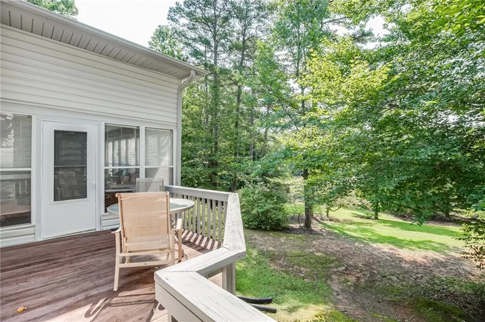 215 Heath Cove Lavonia, GA 30553