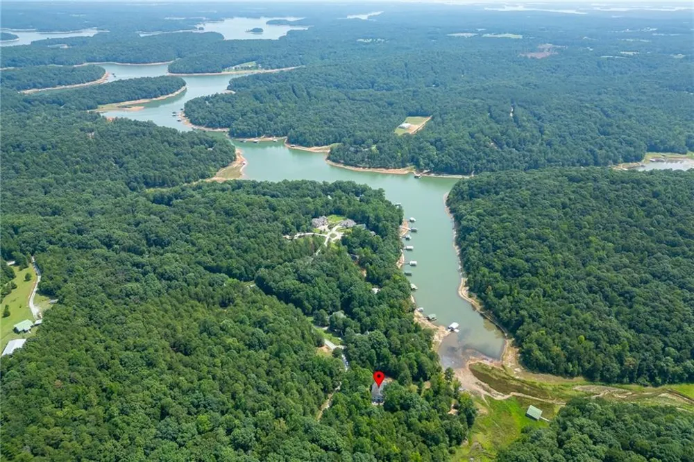 215 Heath Cove Lavonia, GA 30553