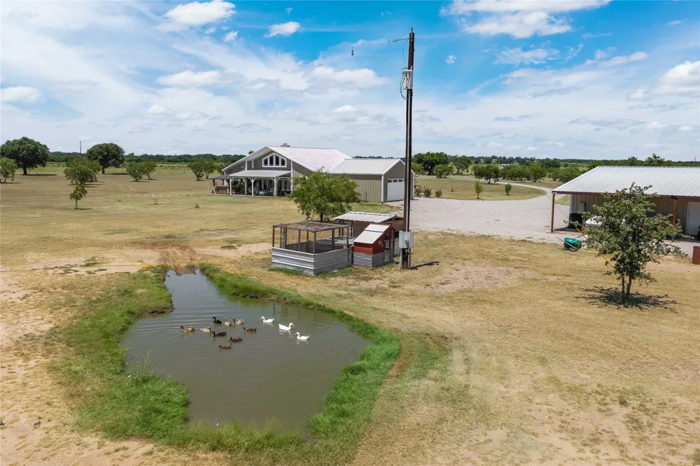 6108 Highway 1689 Sidney, TX 76474