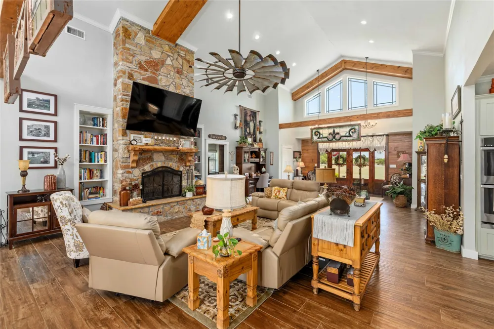 6108 Highway 1689 Sidney, TX 76474