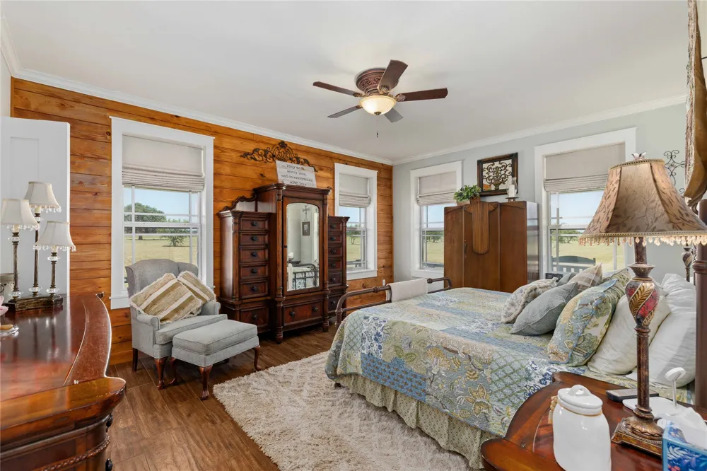 6108 Highway 1689 Sidney, TX 76474