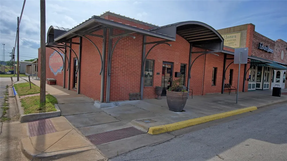 201 Clay Street Nocona, TX 76255