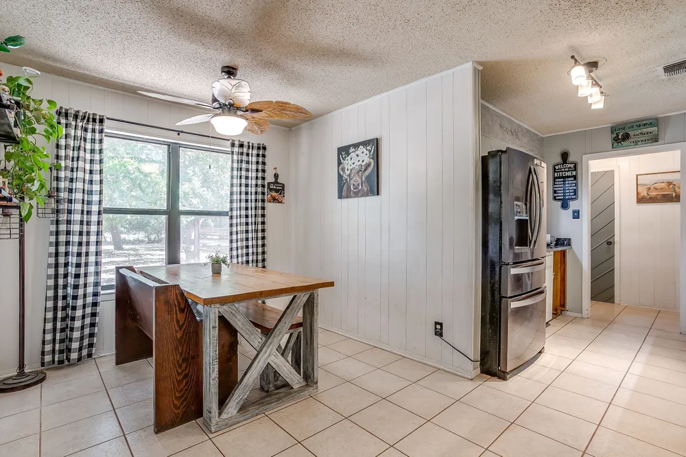 1377 E Gibtown Road Poolville, TX 76487