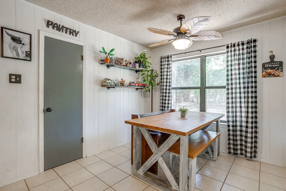 1377 E Gibtown Road Poolville, TX 76487