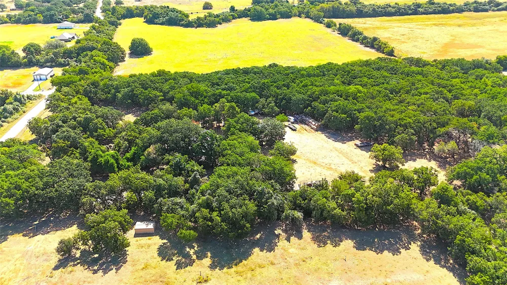 1377 E Gibtown Road Poolville, TX 76487