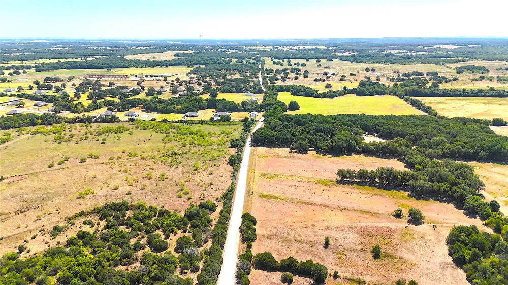 1377 E Gibtown Road Poolville, TX 76487