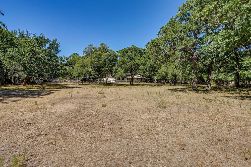 1377 E Gibtown Road Poolville, TX 76487