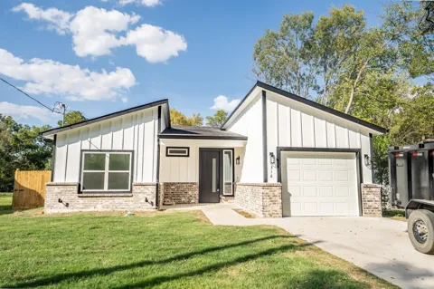 316 Beckham Street W