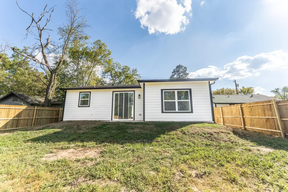 316 Beckham Street W Sulphur Springs, TX 75482