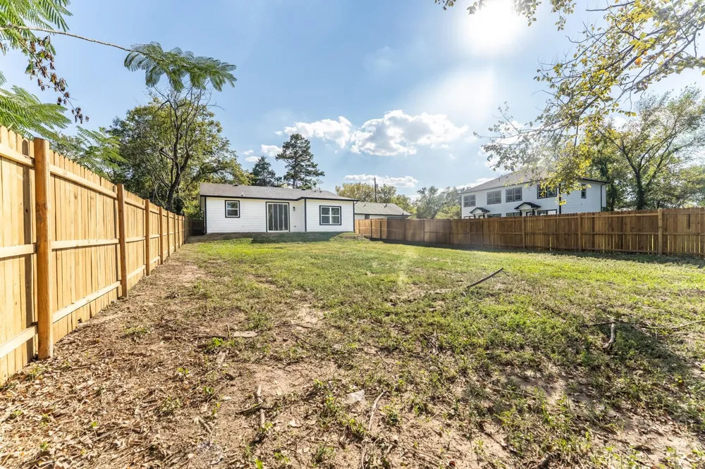 316 Beckham Street W Sulphur Springs, TX 75482