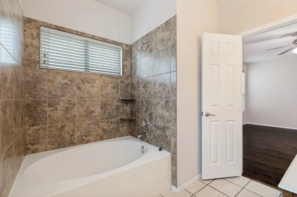 10249 Nantucket Drive Providence Village, TX 76227