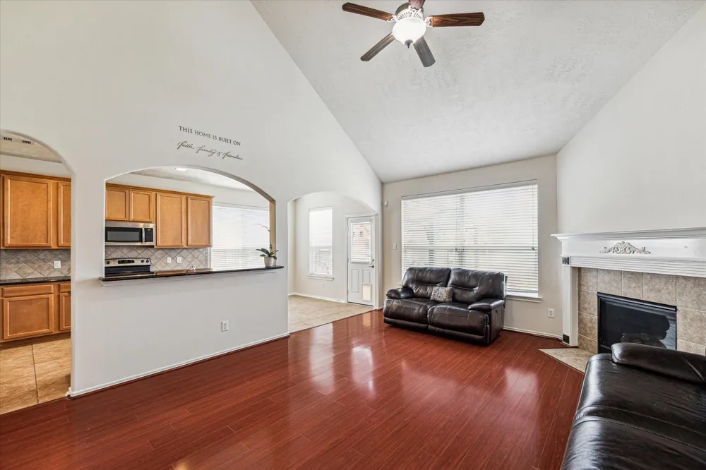 31 Quillwood Place Magnolia, TX 77354