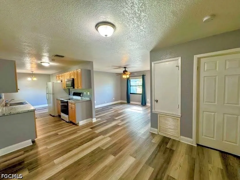 Schooner Drive Labelle, FL 33935