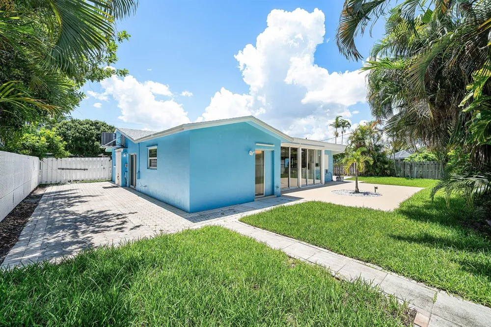 333 NE 24TH STREET Boca Raton, FL 33431