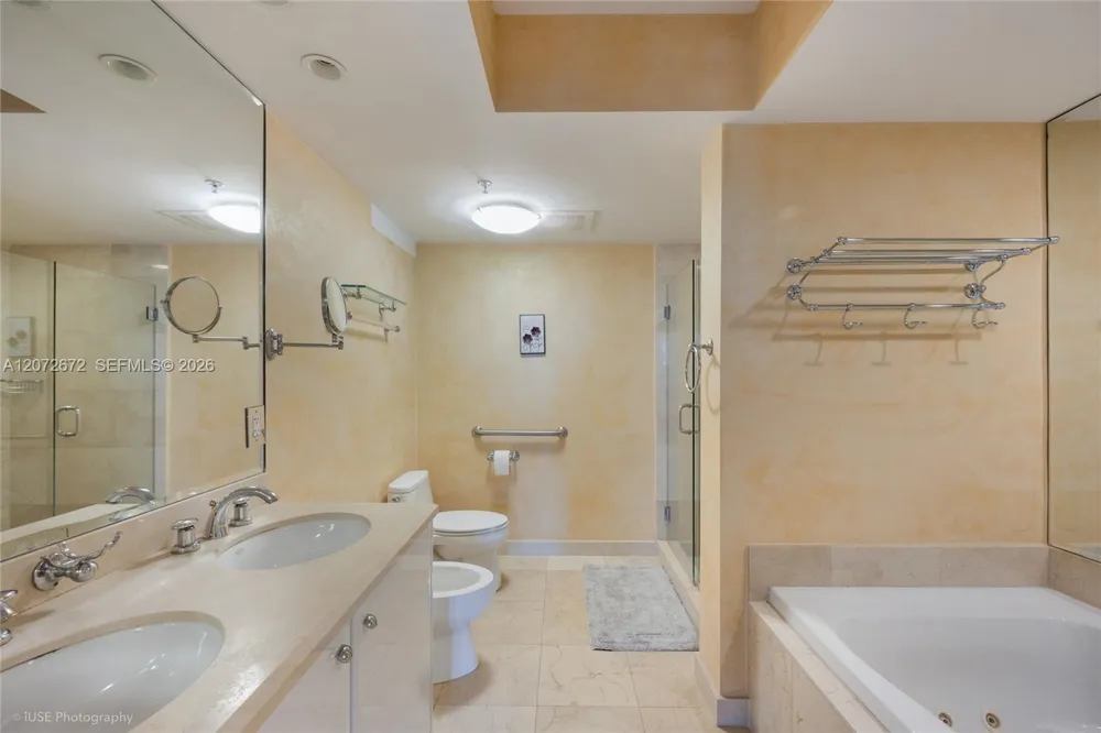 19400 Turnberry Way #922 Aventura, FL 33180