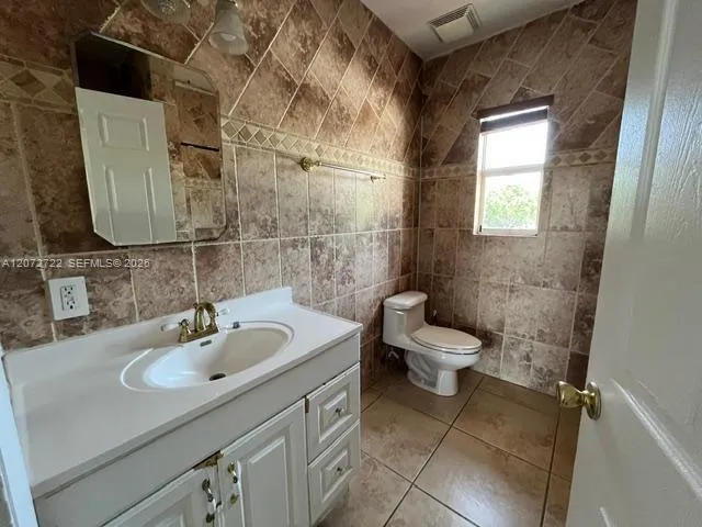 2836 SW 2nd St #2 Miami, FL 33135