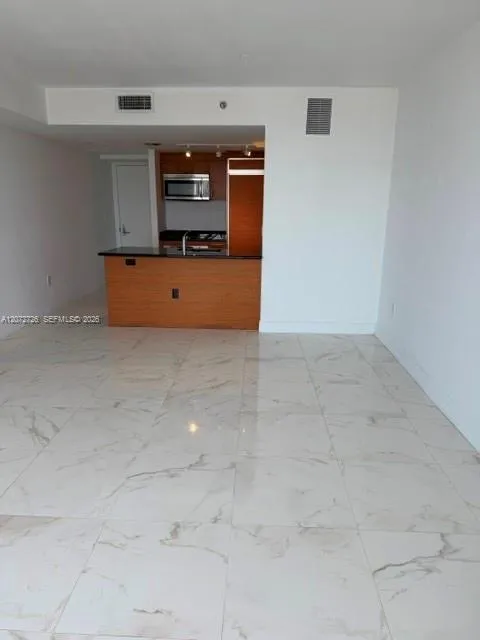 50 W Biscayne Blvd #3907