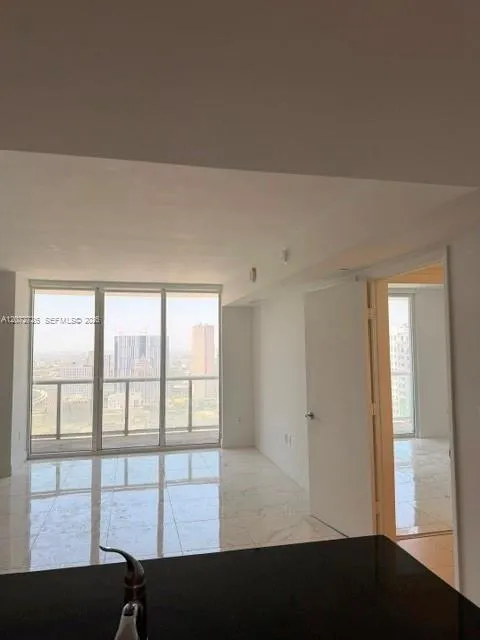 50 W Biscayne Blvd #3907 Miami, FL 33132