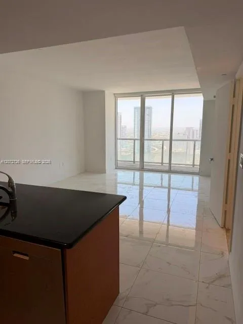 50 W Biscayne Blvd #3907 Miami, FL 33132