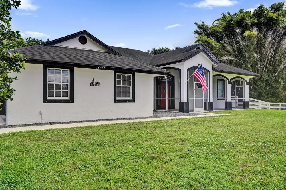 16137 E Aintree Drive Loxahatchee, FL 33470