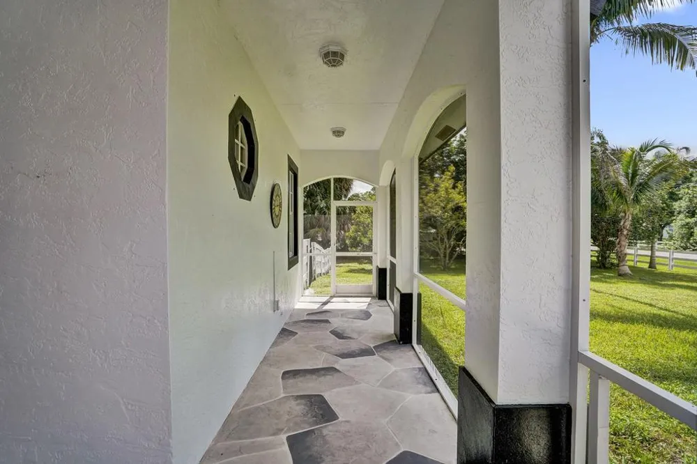 16137 E Aintree Drive Loxahatchee, FL 33470
