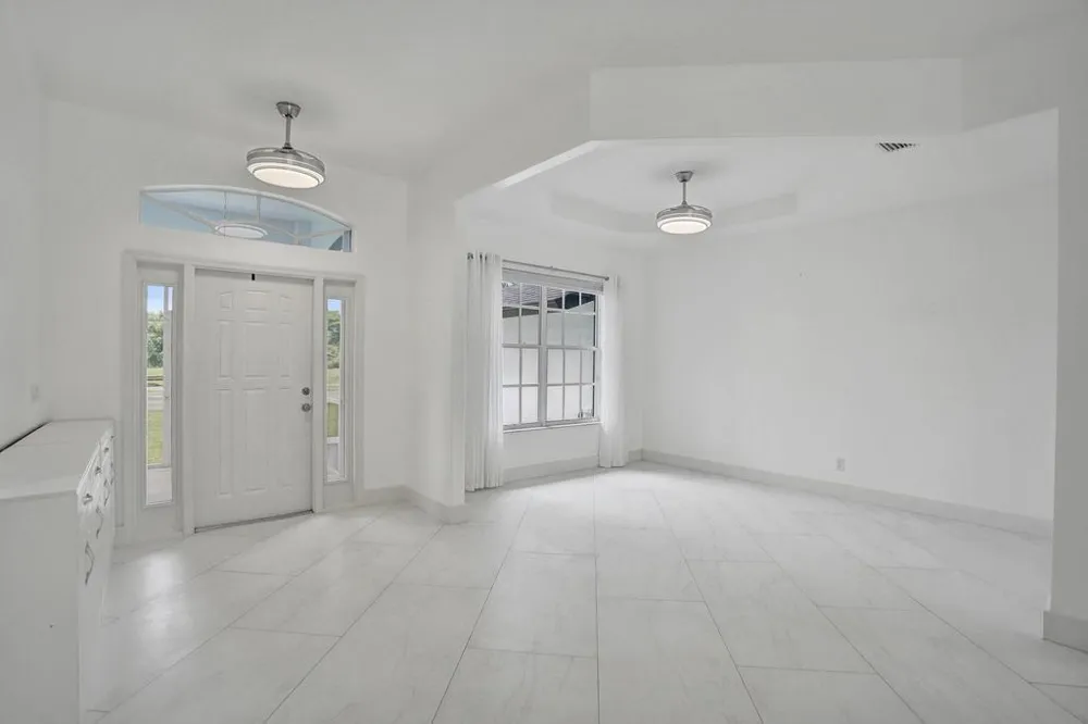16137 E Aintree Drive Loxahatchee, FL 33470