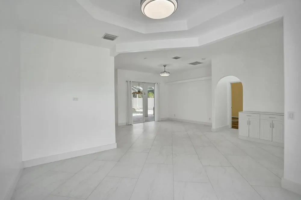 16137 E Aintree Drive Loxahatchee, FL 33470