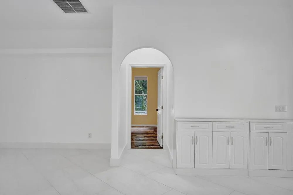 16137 E Aintree Drive Loxahatchee, FL 33470