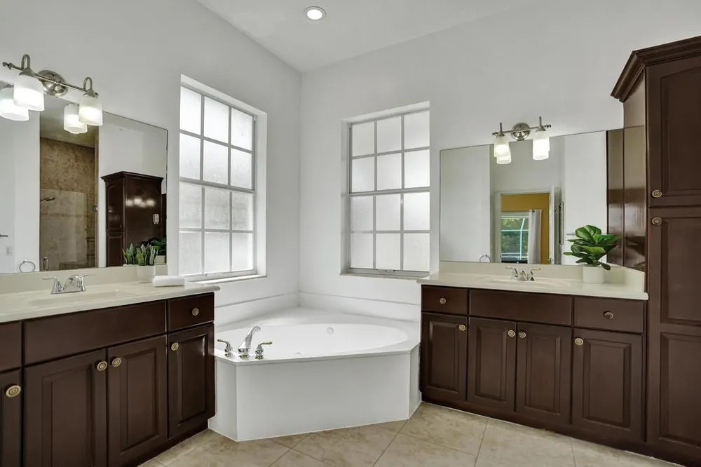 16137 E Aintree Drive Loxahatchee, FL 33470