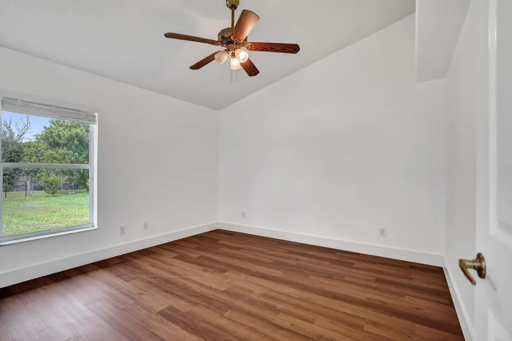 16137 E Aintree Drive Loxahatchee, FL 33470