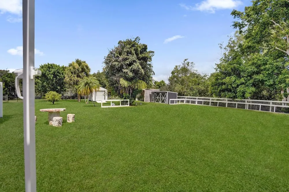 16137 E Aintree Drive Loxahatchee, FL 33470