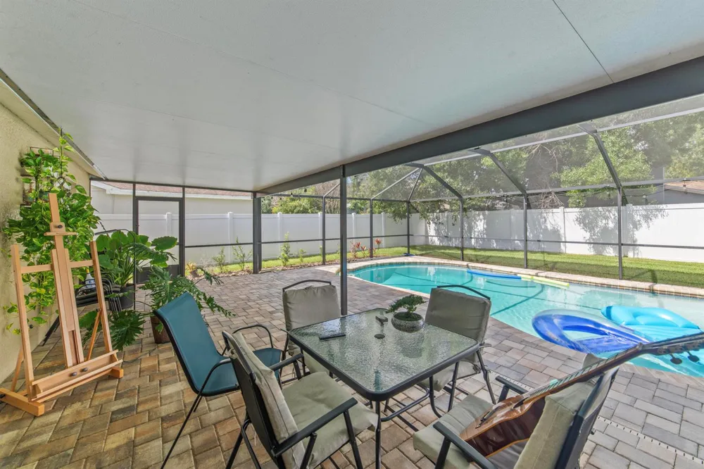 1003 RED OAK CIRCLE Brandon, FL 33511