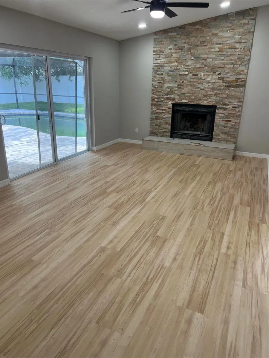 1003 RED OAK CIRCLE Brandon, FL 33511