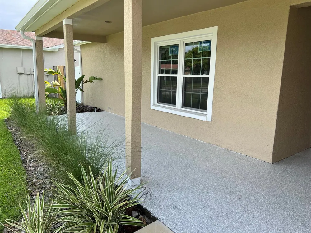 1003 RED OAK CIRCLE Brandon, FL 33511