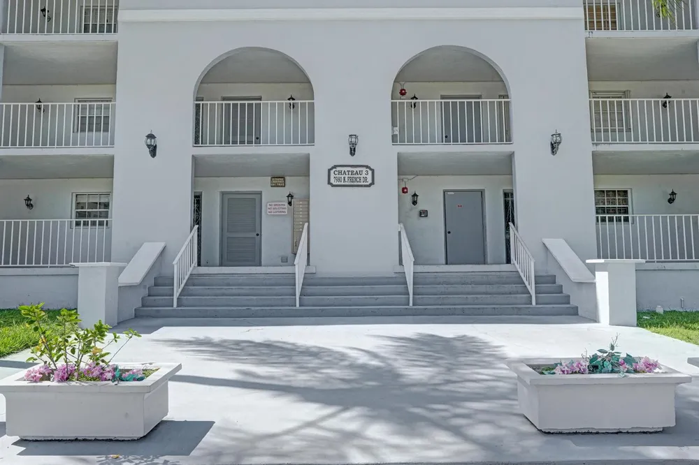 7980 FRENCH DRIVE #3-202 Pembroke Pines, FL 33024