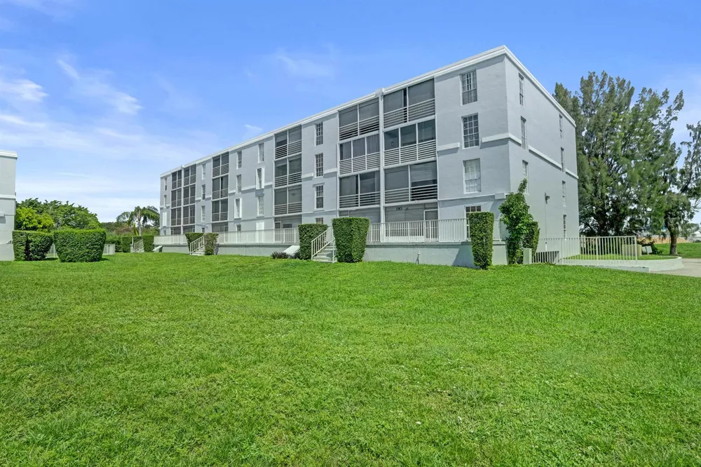 7980 FRENCH DRIVE #3-202 Pembroke Pines, FL 33024