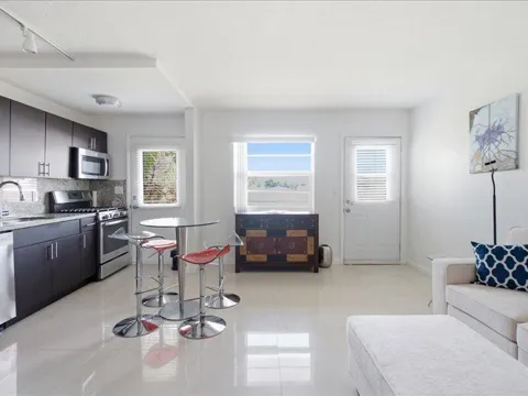 525 Meridian Avenue #305