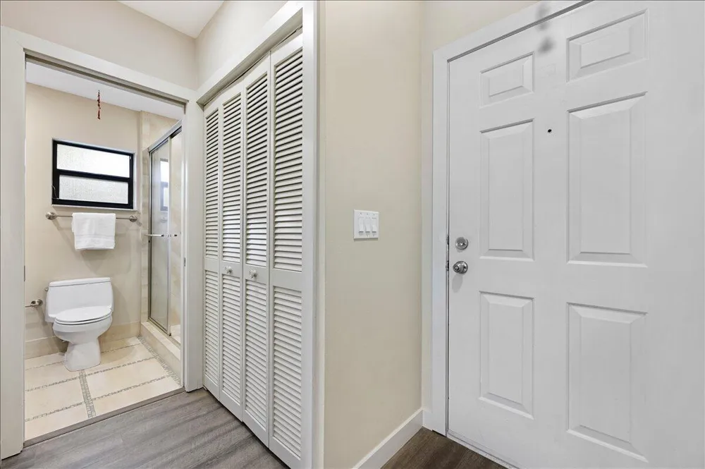 11863 Wimbledon Circle #543 Wellington, FL 33414