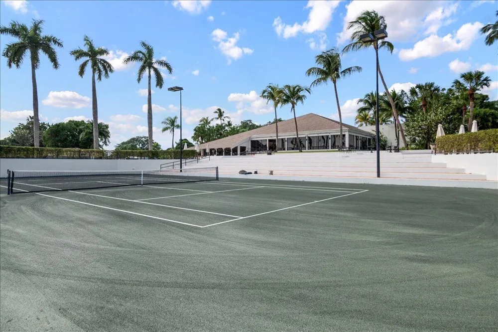 11863 Wimbledon Circle #543 Wellington, FL 33414
