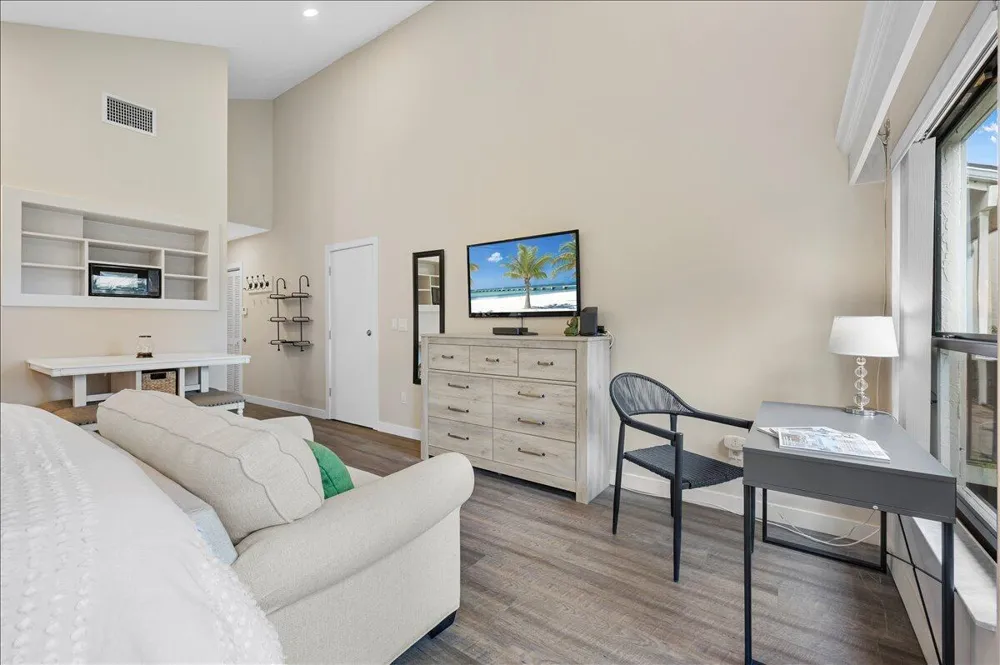 11863 Wimbledon Circle #543 Wellington, FL 33414